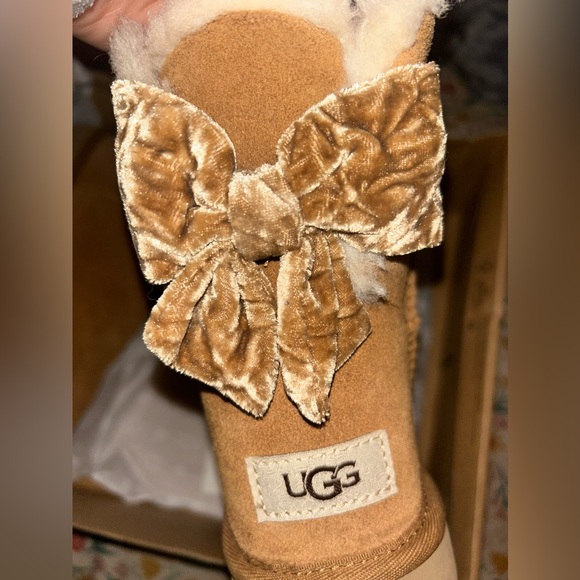 UGG Shoes - Brand new Ugg beige boots 👢